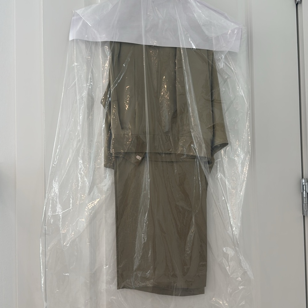 The Sei Wide Leg Trouser (4) - Picture 5 of 9